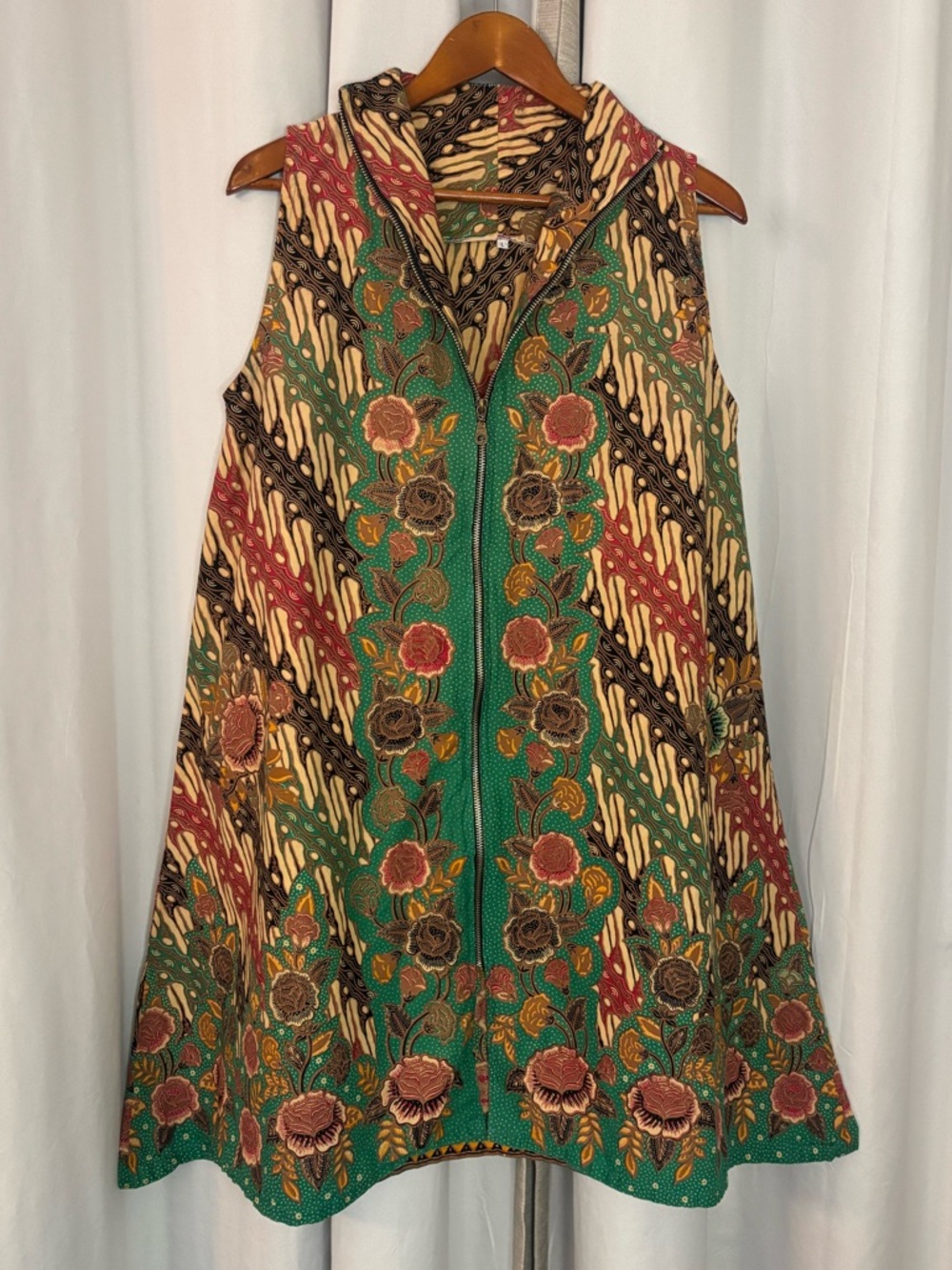 Batik dress or outer layer Size large - Picture 3 of 12